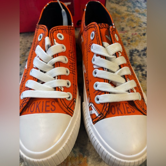 Virginia Tech womens sneakers size 6 brand new never worn - Picture 5 of 6